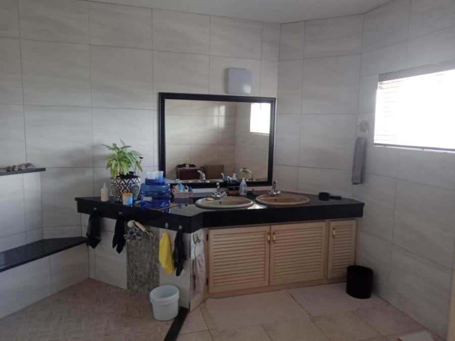 4 Bedroom Property for Sale in Aston Bay Eastern Cape